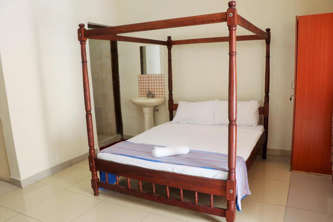 Sanana Conference Center And Holiday Resort Mombasa Eksteriør bilde