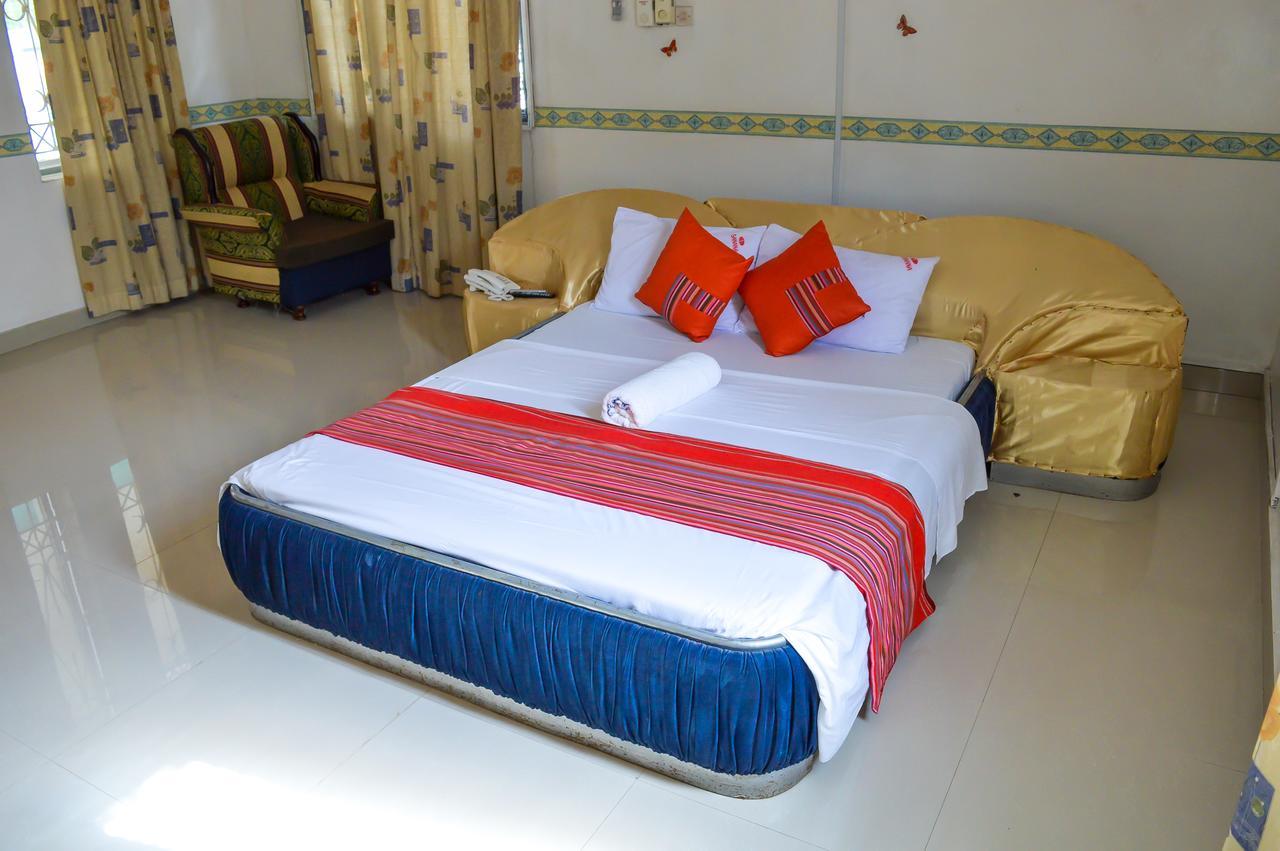 Sanana Conference Center And Holiday Resort Mombasa Eksteriør bilde