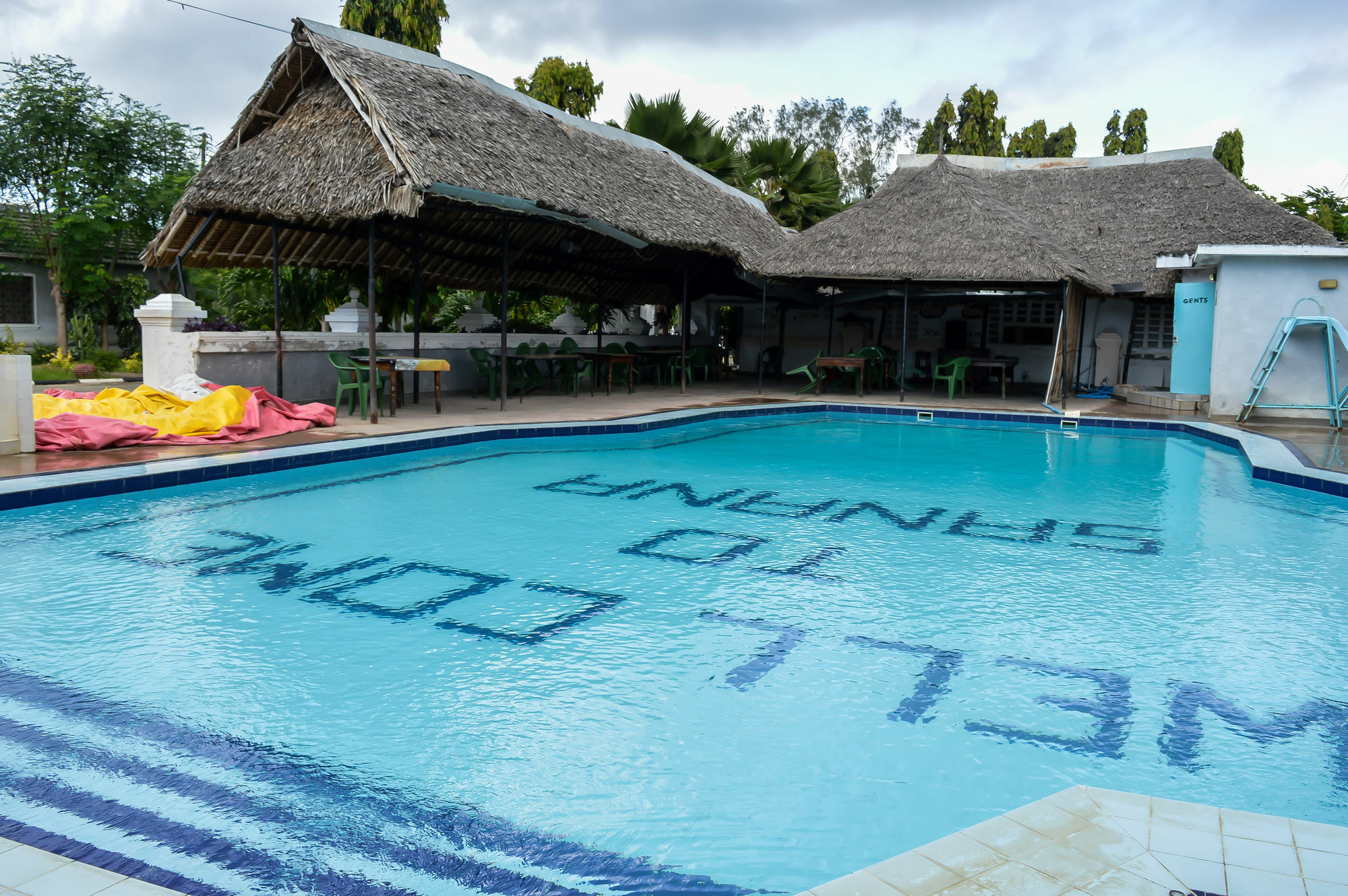 Sanana Conference Center And Holiday Resort Mombasa Eksteriør bilde